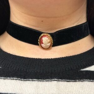 Vintage Black Velvet Cameo Adjustable Choker Necklace